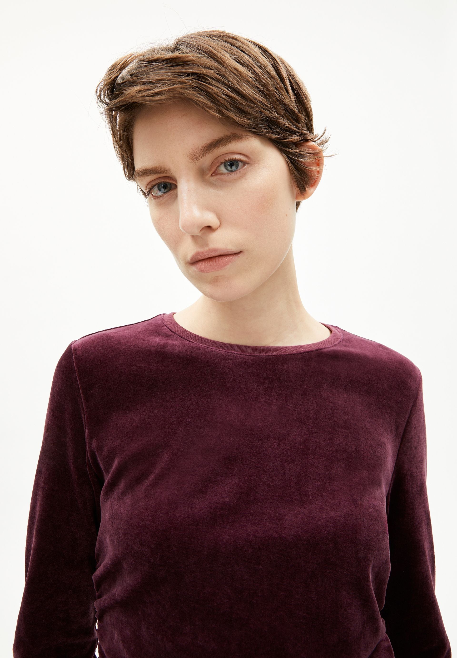 ADAAJA LORA VELVET | dark cranberry