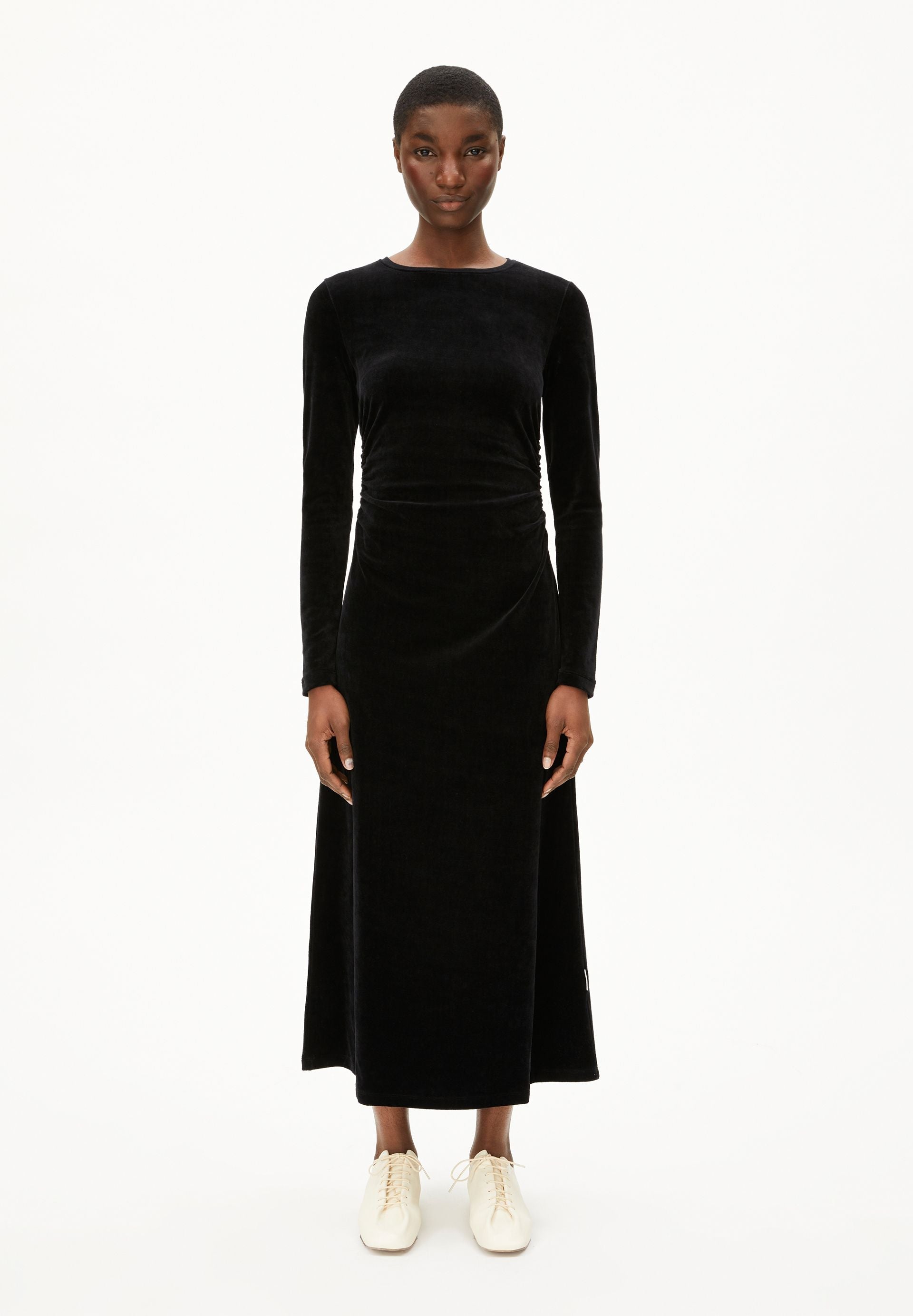 ADAAJA VELVET | black