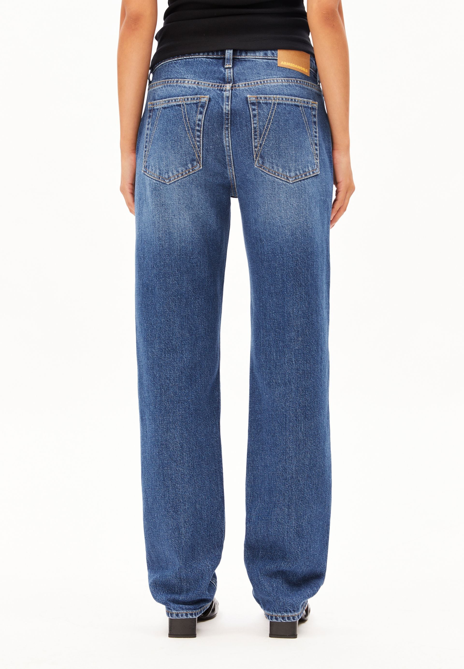 AAVELINE MID WAIST STRAIGHT JEANS | fade