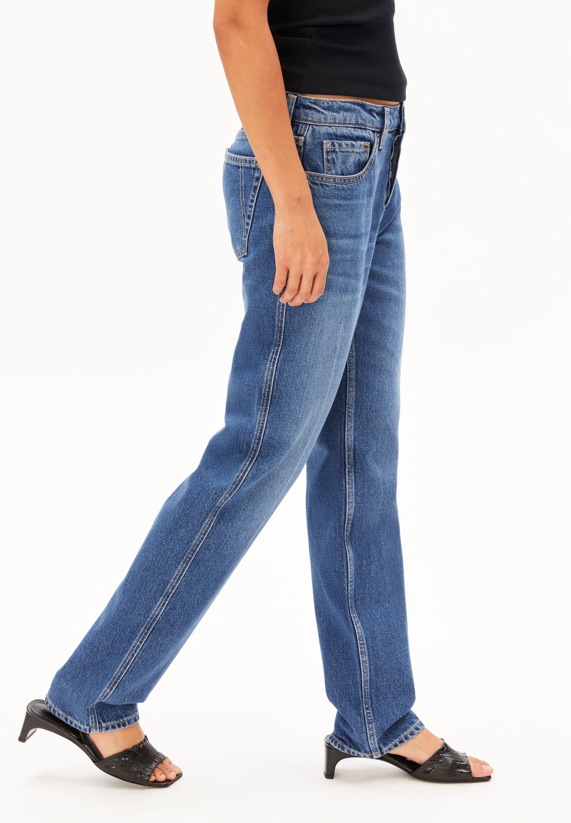 AAVELINE MID WAIST STRAIGHT JEANS | fade