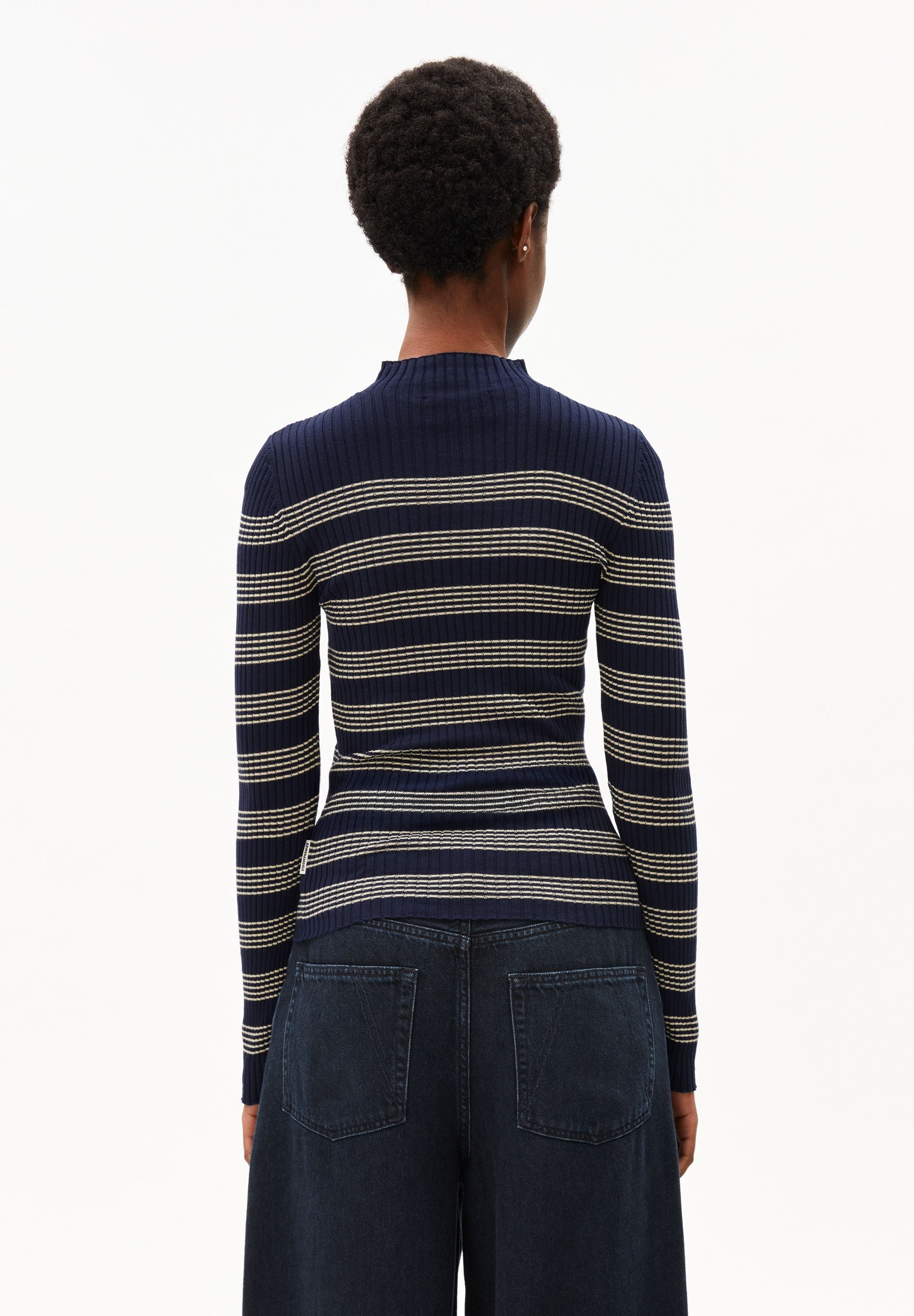 ALAANIA GESTREIFTER STRICKPULLOVER | tinted navy-golden hay
