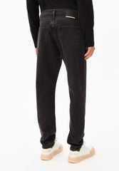 AARJO TARPA TAPERED JEANS | black washed authentic
