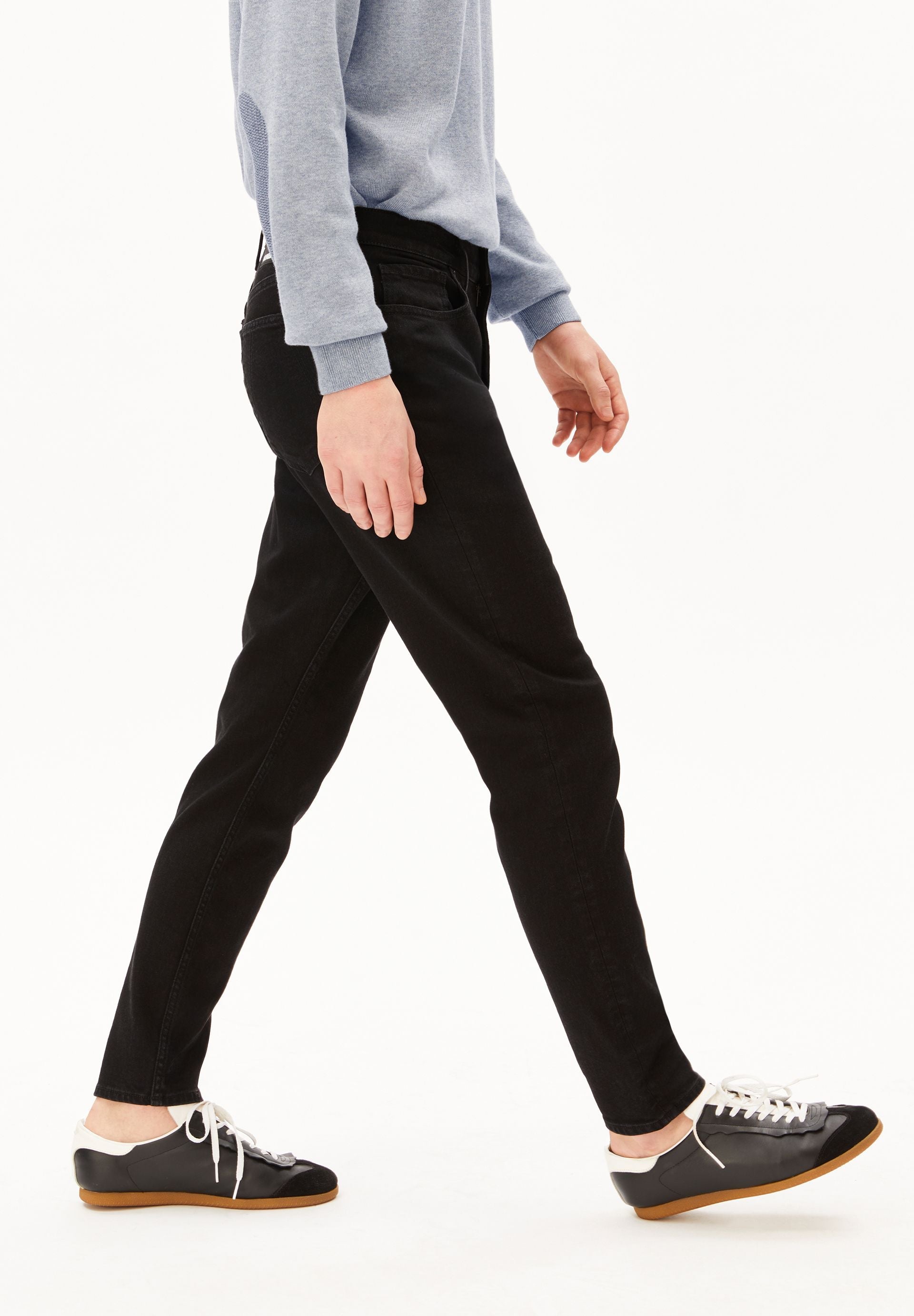 AARJO TARPA TAPERED JEANS | rinse black