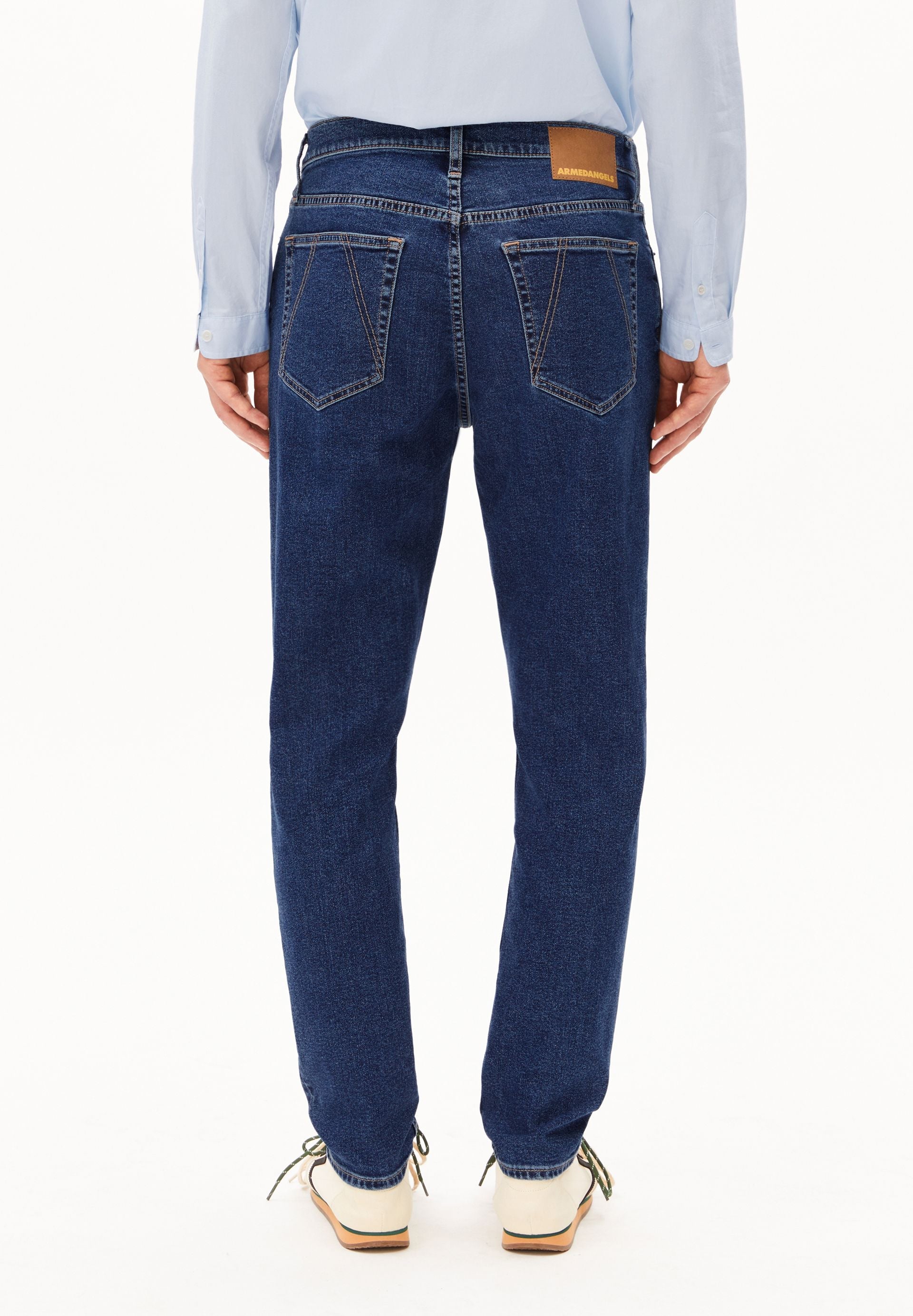 AARJO TARPA TAPERED JEANS | whale