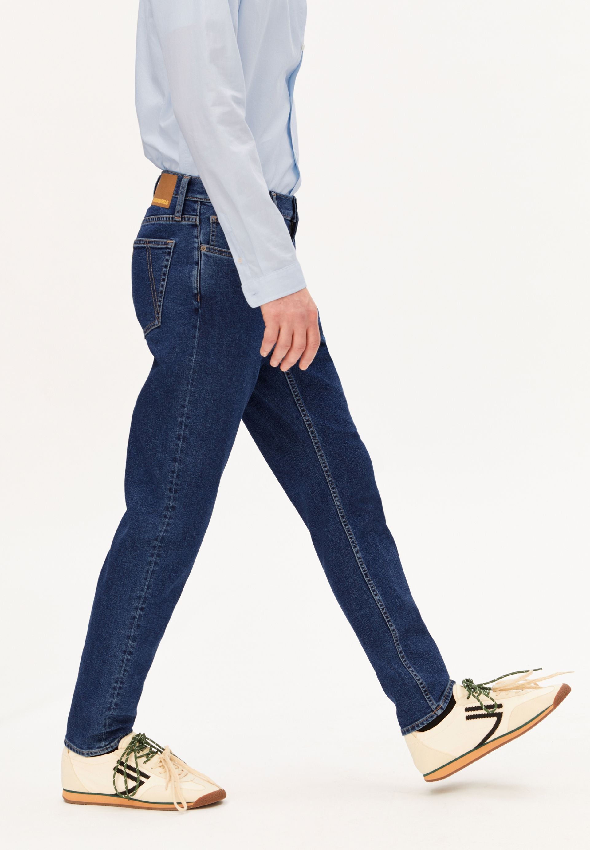 AARJO TARPA TAPERED JEANS | whale