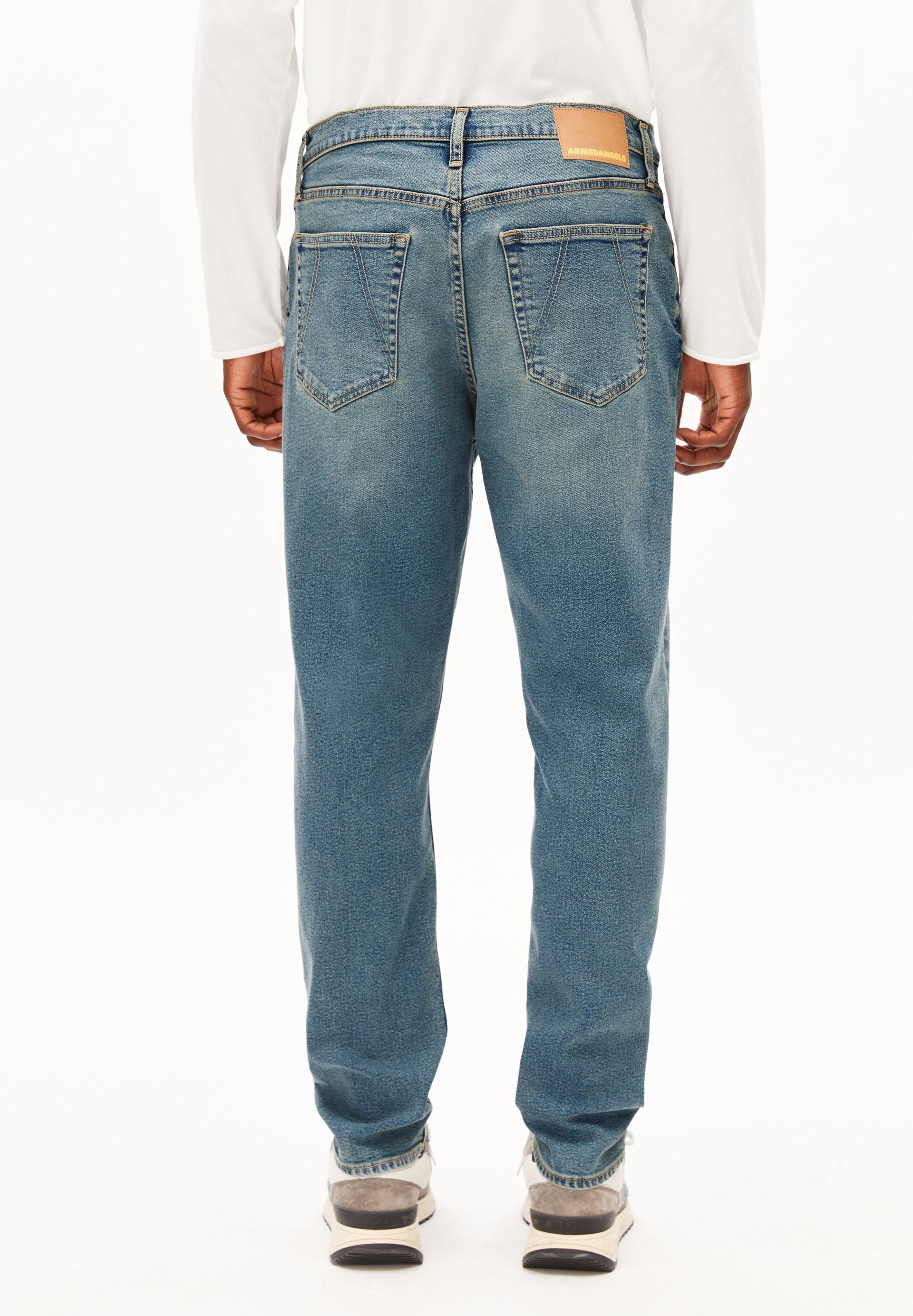 AARJO TARPA TAPERED JEANS | lule