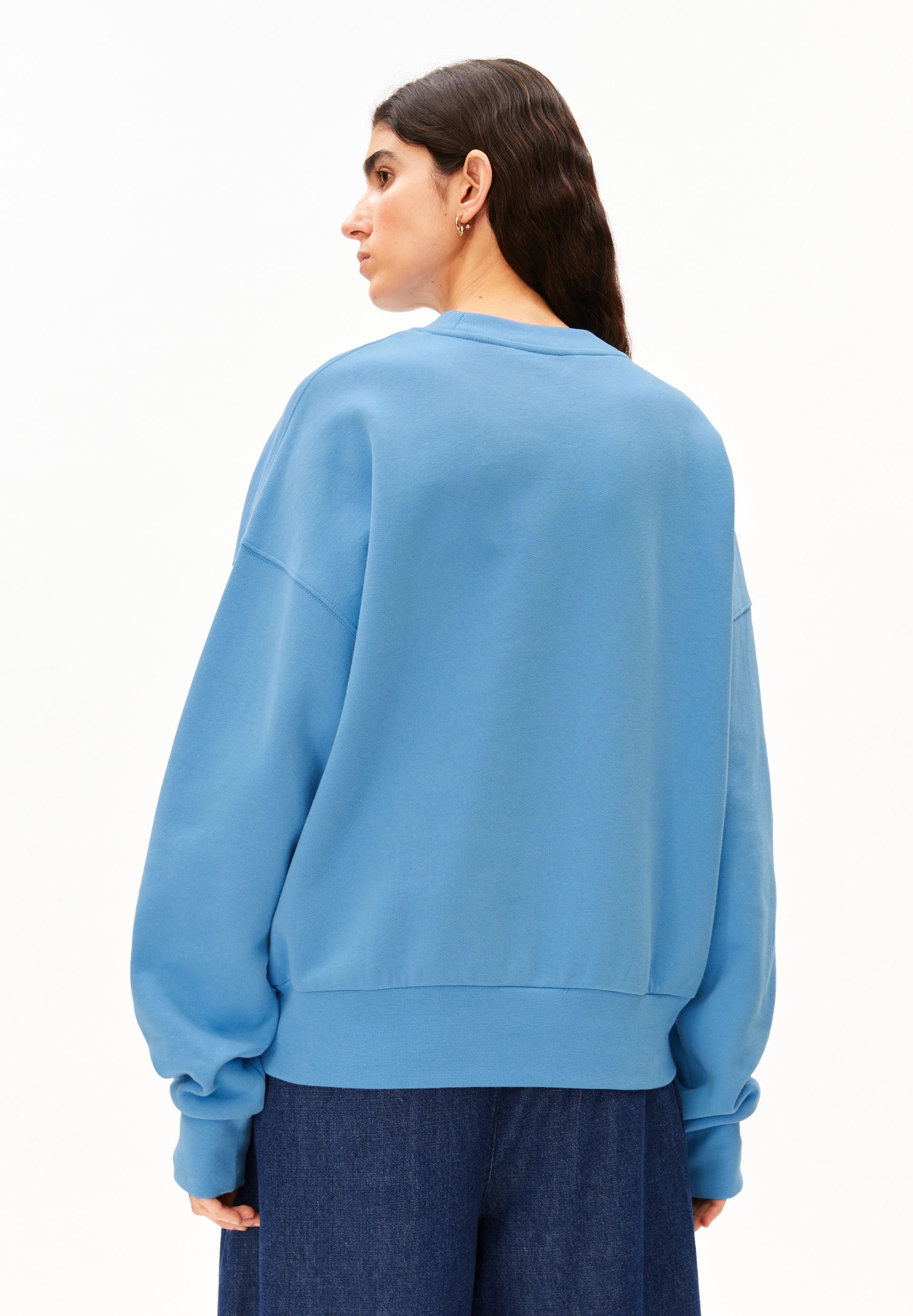 ALIZAA COLLEGE-SWEATSHIRT | skylight