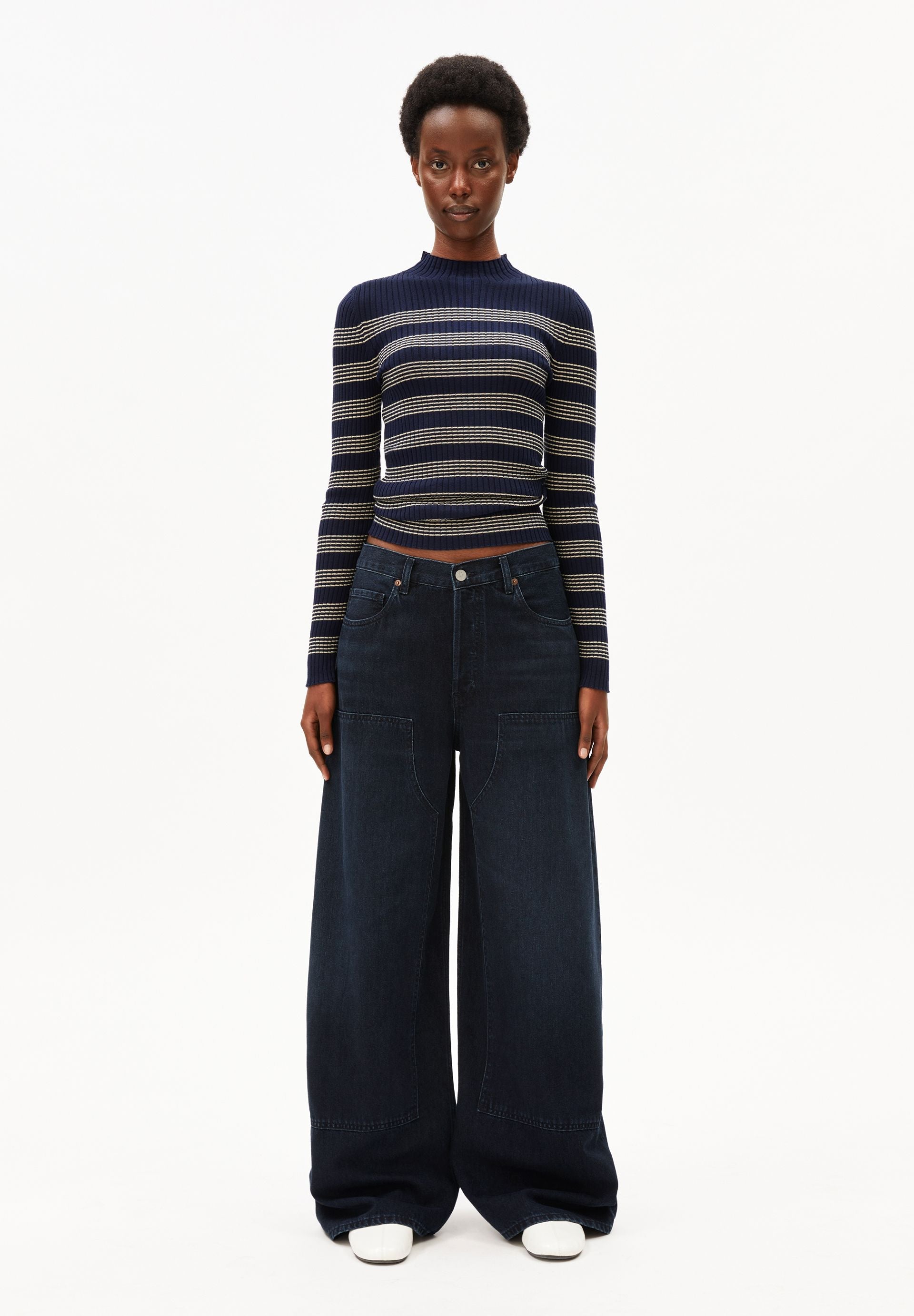 AALTHEA MID WAIST BARREL JEANS | fluid ink